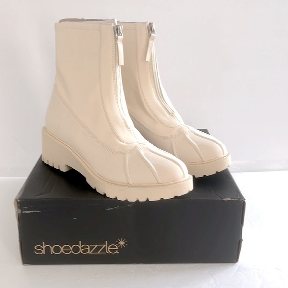 SHOE DAZZLE Adabelle Ankle Lug Sole Platform Chelsea Birch Ivory Boots Size 10 - Picture 10 of 10